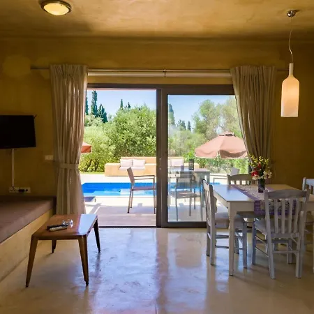 Villa Salvador *